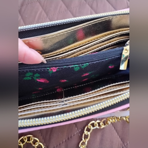 NWT Betsey Johnson Pink Crossbody Wallet/Clutch Black Polka Dot Bow - Picture 5 of 8